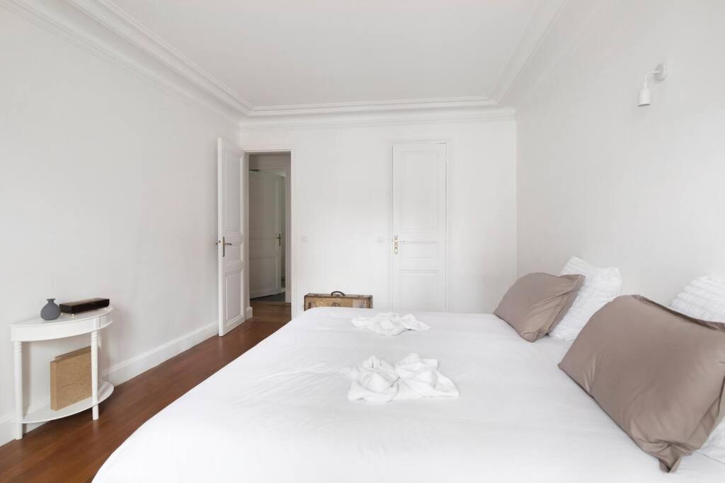 Sweet Luxury Home Arc The Triomphe Near Champs Elysees And Palais Des Congres 8 Ppl Paris Luaran gambar